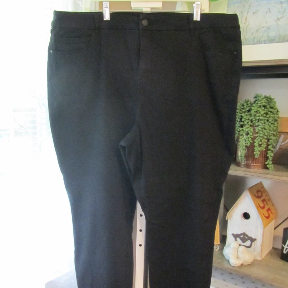 Refuge + black High Waisted Skinny Jeans Size 24W